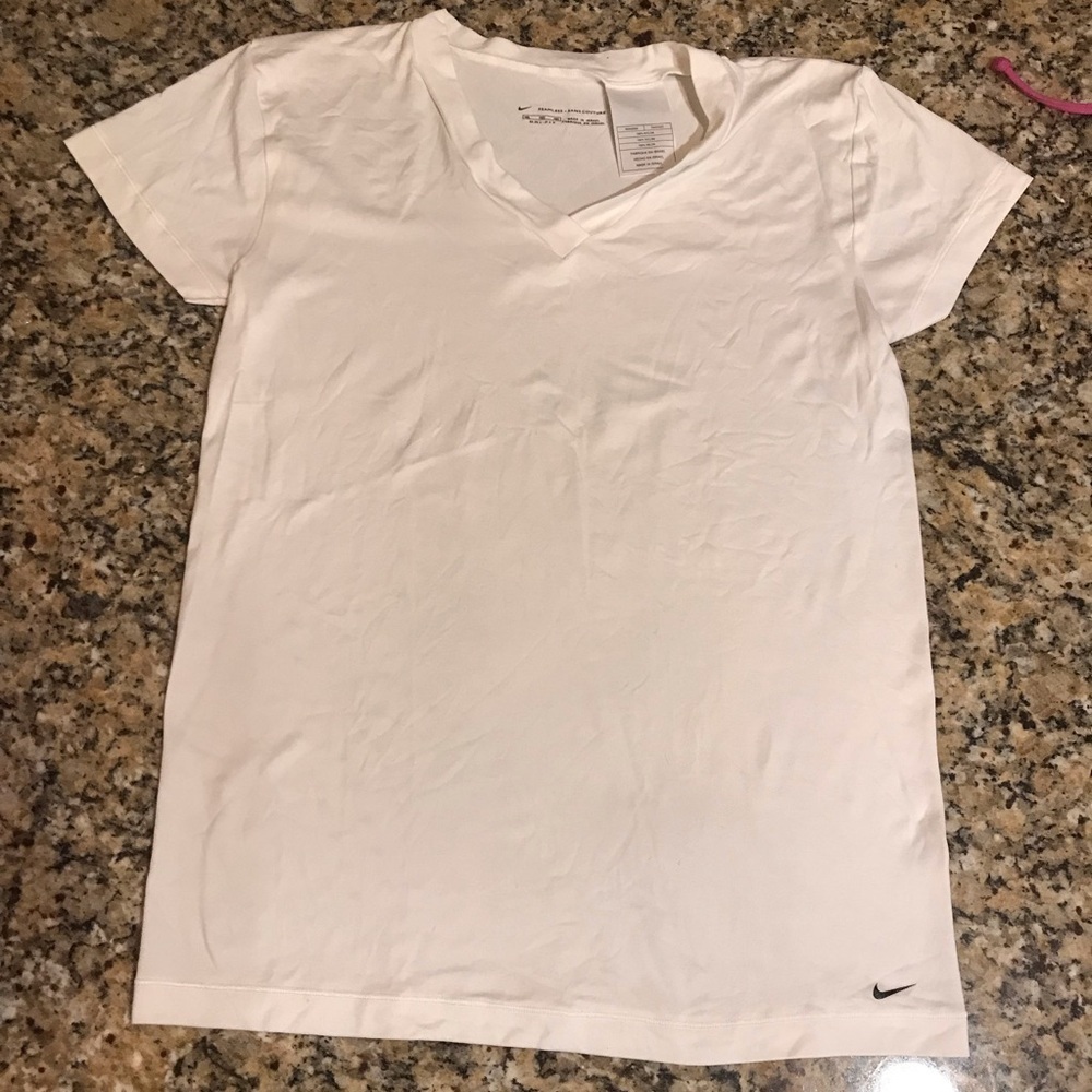 👟NIKE DRI FIT Seamless Athletic Top